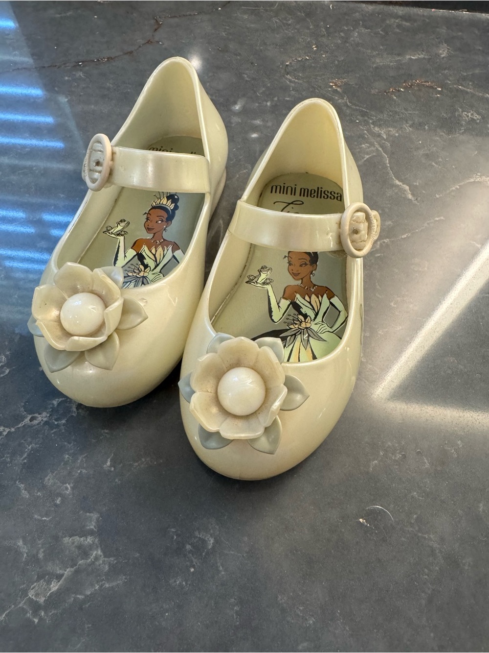 Mini Melissa Cream Flower Mary Jane Girls' Dress Shoes